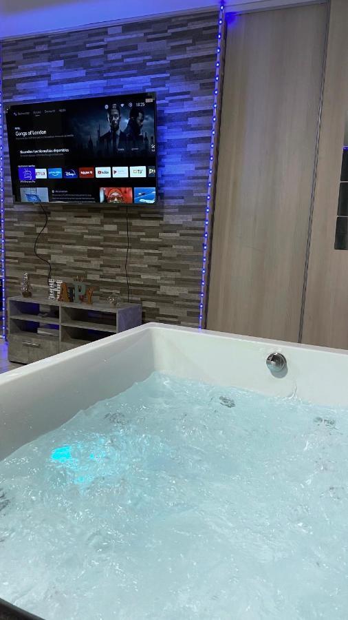 Relax & Chill Apartamento Sevran Exterior foto